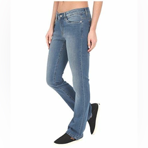 Mountain Khakis Women's Genevieve Jean Classic Fit, Light Wash, Size 2 - Picture 2 of 3